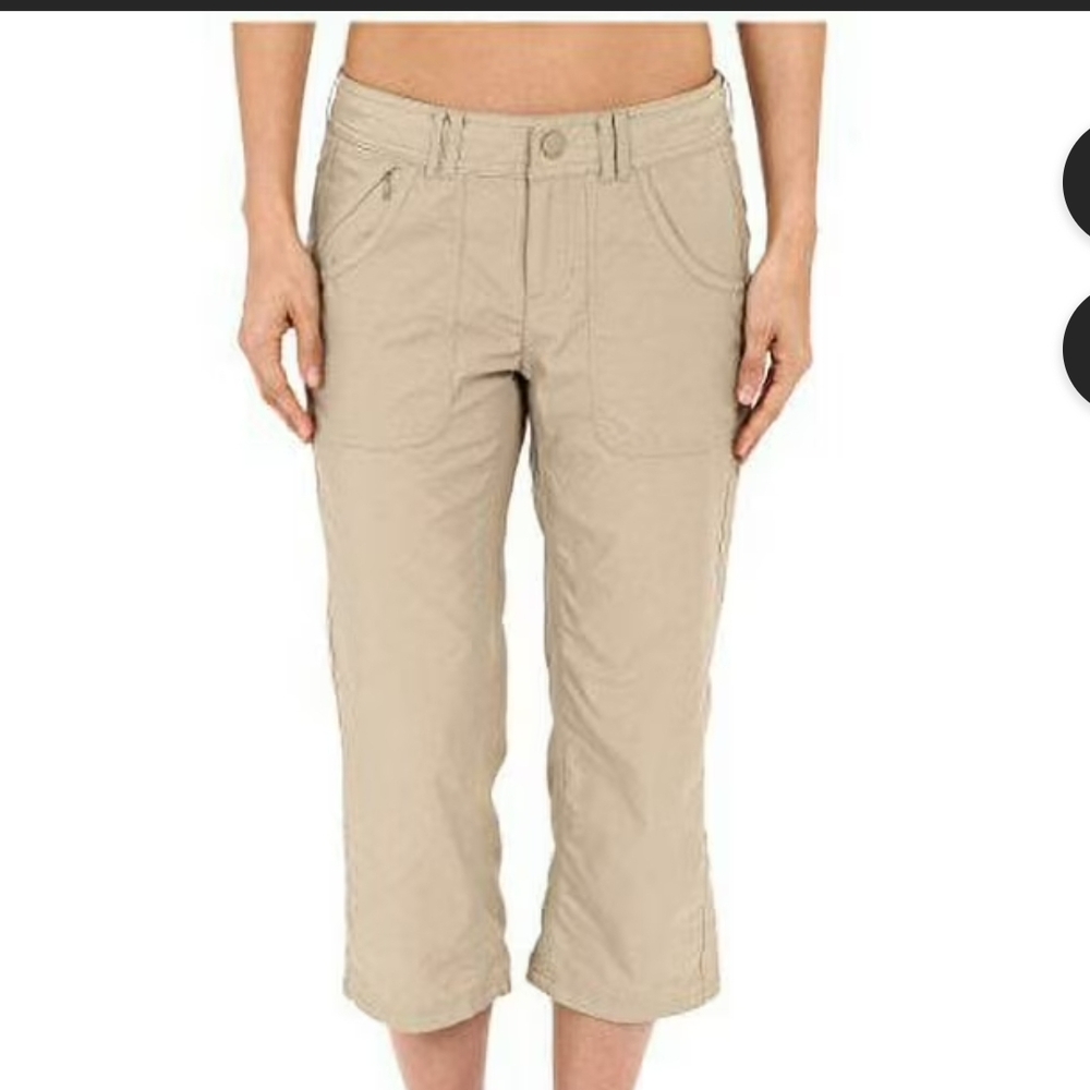 The North face Horizon 2.0 lightweight hiking capri pants size 12.